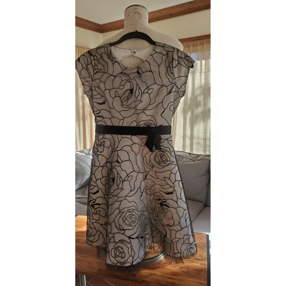 RARE EDITIONS - Black Floral Mesh Party Dress Champagne Rose Keyhole Back 16